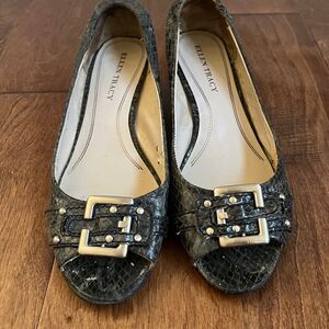 Ellen Tracy Wedges Size 9
